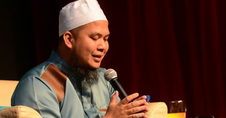 Jangan Terlepas Berdoa Pada Dua Waktu Ini Di Bulan Puasa. InsyaAllah Makbul - Ustaz Ebit Lew